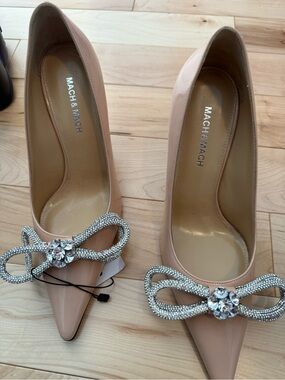 MACH & MACH Nude Patent Leather Crystal Bow Pointed Pumps